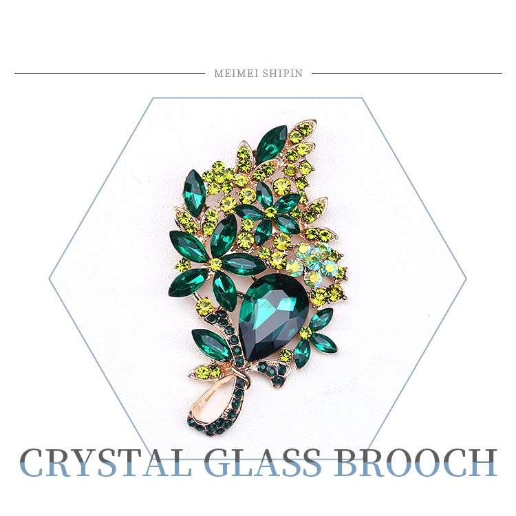 Trâm Cài Áo Hình Con Tê Giác Lớn Đính Đá Sang Trọng Cho Nữ