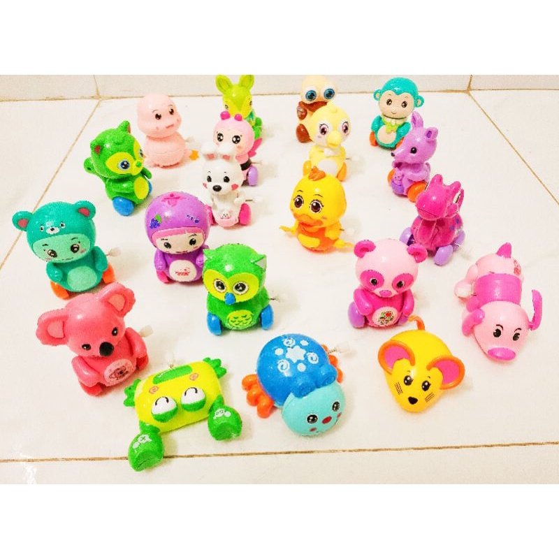 Đồ chơi thú vặn cót hot hít cho bé