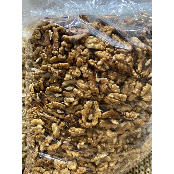 1 kg Nhân óc chó  nguyên k vỡ làm sữa hạt rất ngon