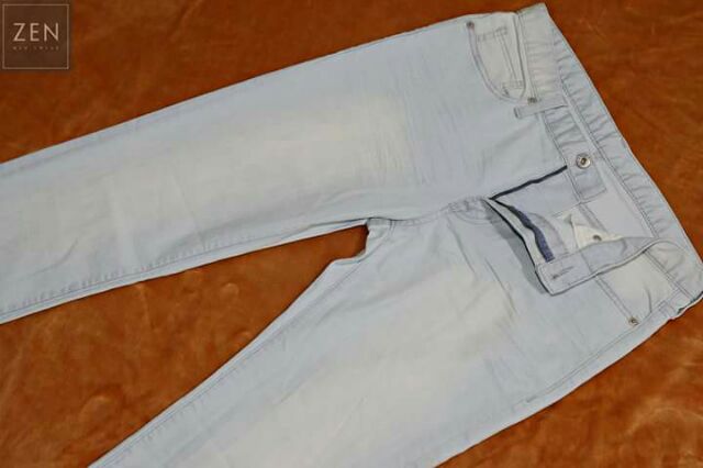 Quần Jeans G.U Form SlimFit Màu Baby Blue