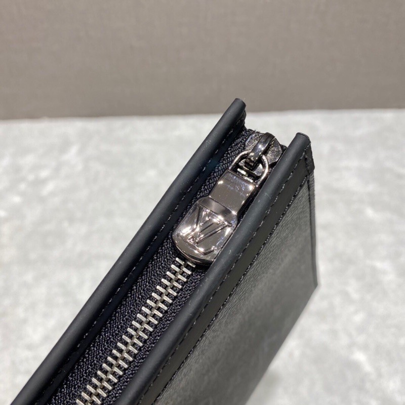 Ví tab đứng nam mặt trước in logo hoạ tiết màu 3d phom cứng da cao cấp louis vuitton LV