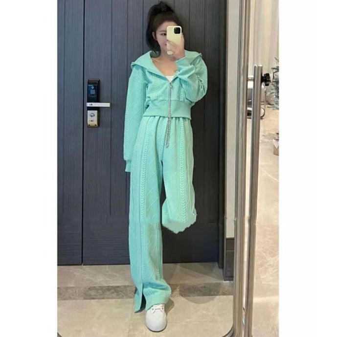 Set Áo Hoodie Và Quần Dài Xẻ Tà Thời Trang Năng Động Cho Nữ