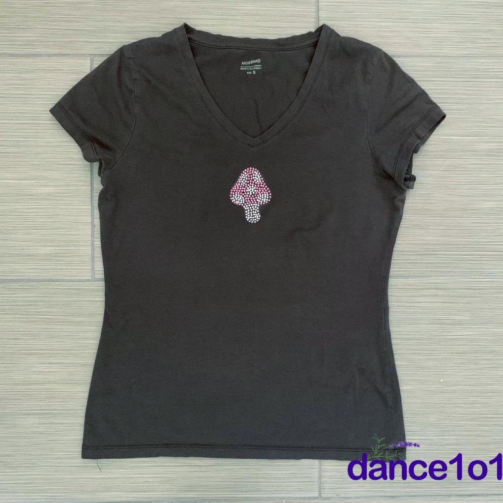 Áo thun ngắn tay cổ chữ V đính đá hình nấm thời trang cho nữ