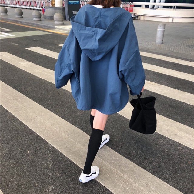 Áo khoác dù form rộng