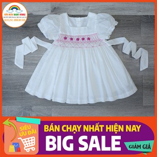 Đầm smock trắng hoa nhí