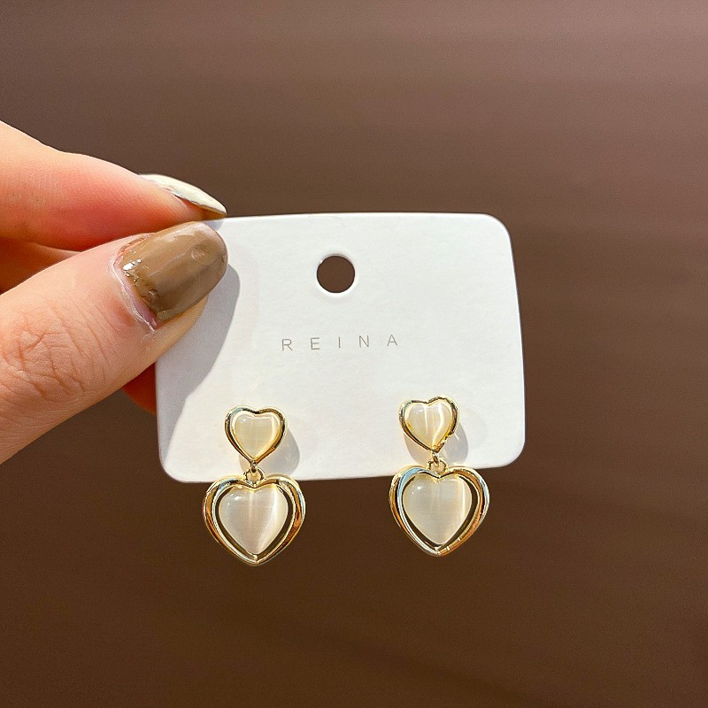 Hoa Tai Thả Hình Trái Tim Đính Đá Opal Phong Cách Hàn Quốc
