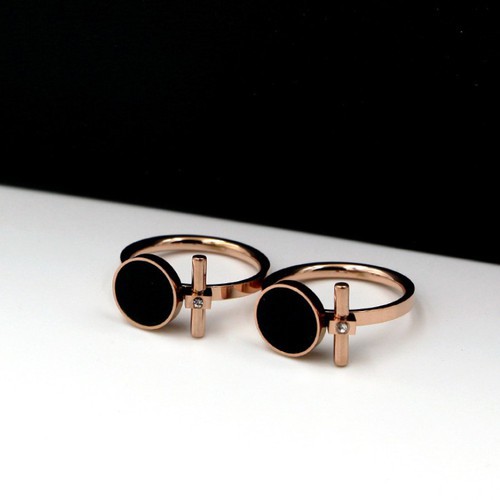 Nhẫn Nữ Mặt Tròn Đen Chất Liệu Thép Titan Không Rỉ Không Dị Ứng TT 2264