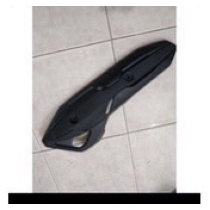 Ốp che pô AB airblade 2010-2021 nhựa đen