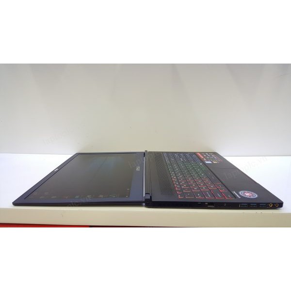 Máy tính MSI GS63 7RE i7 7700HQ Ram 8G SSD128G 1TB GTX 1050Ti