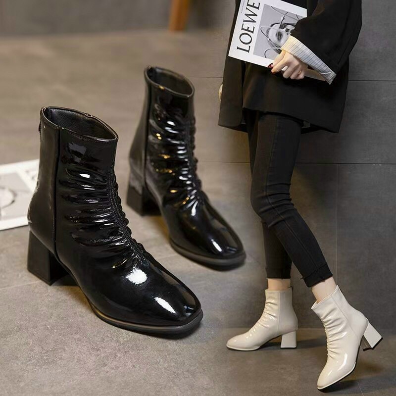 BOOT NỮ CỔ NHÚN DA BÓNG CHUN TRƯỚC GÓT TRỤ 5 PHÂN F11_666 | BigBuy360 - bigbuy360.vn