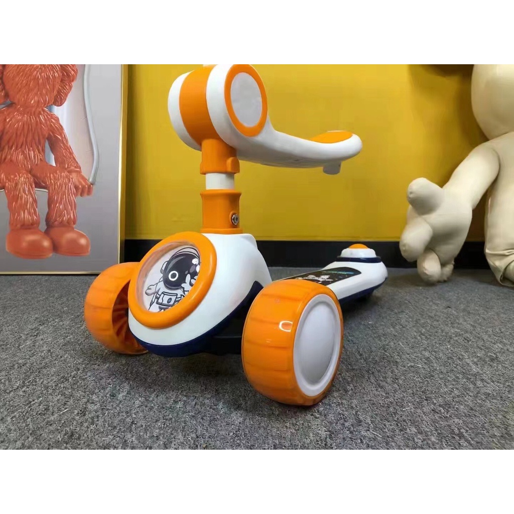 💥FREESHIP💥 Xe trượt scooter cho bé phiên bản phi hành gia 2022