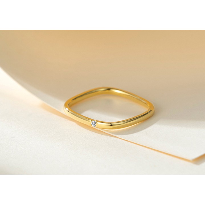 Nhẫn titan cao cấp hình vuông đính viên đá nhỏ siêu cute, bền màu, sang trọng, quý phái