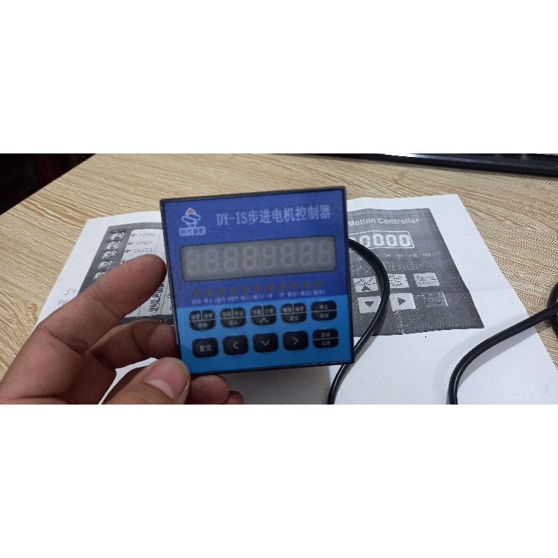 bộ phát xung lập trình, điều khiển động cơ bước.