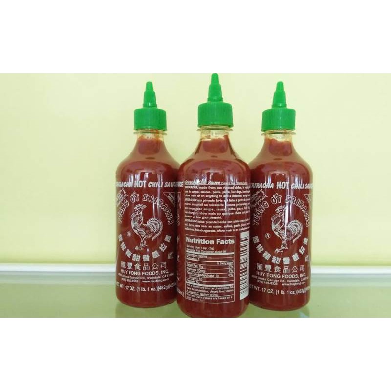 Tương ớt con gà siracha mỹ 481GRAM