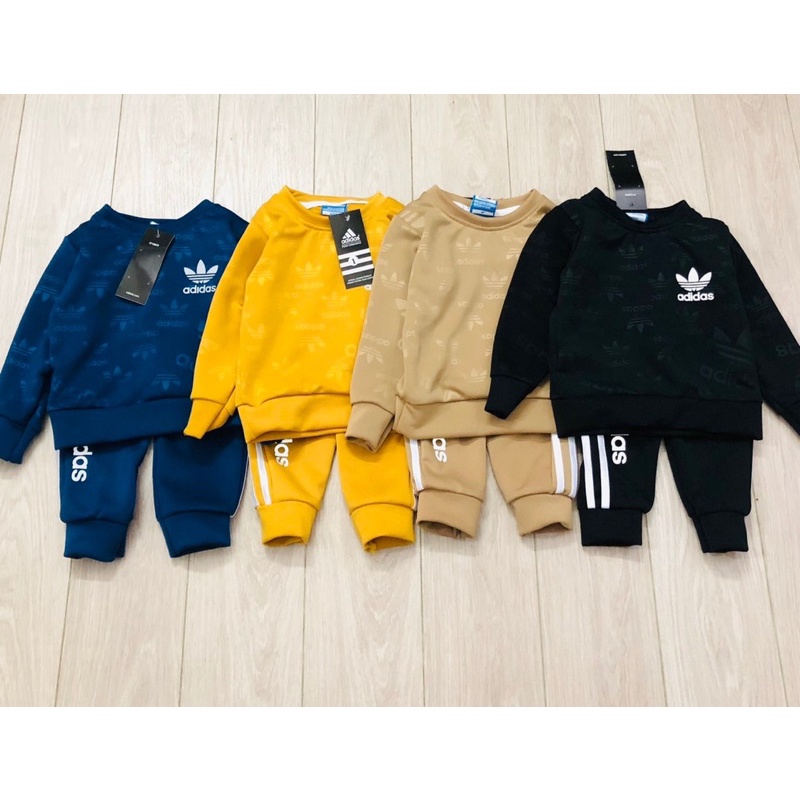 Bộ nỉ Adidas hoạ tiết chìm logo góc 7-26kg