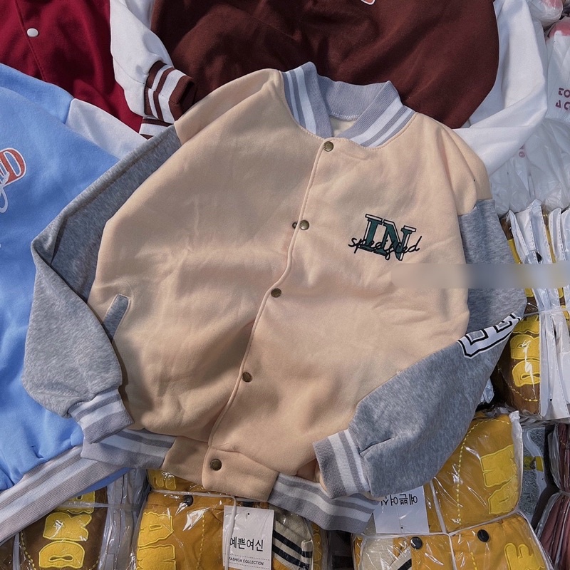 Áo khoác bomber nút bấm nỉ phối tay