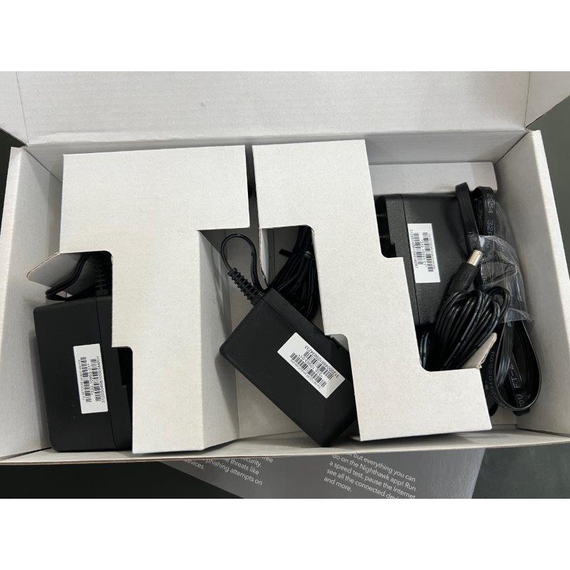 Bộ phát wifi Netgear MK63S AX1800