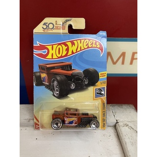 Xe mô hình đồ chơi Hotwheels cơ bản 1:64 - Bone Shaker