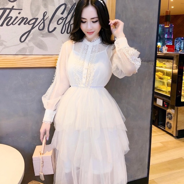 Đầm xoè tay luoi