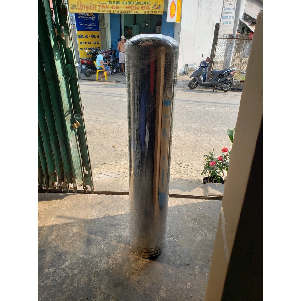 1 cái vỏ bình lọc nước inox phi 250 Dùng van 3 ngã Hàng Đúc Nhập Khẩu