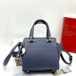 Túi LYN DÁNG CÔNG SỞ DƯ XỊN AUTHENTIC