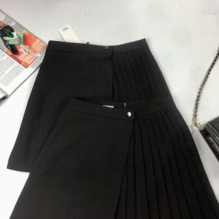 CHÂN VÁY QUỐC DÂN