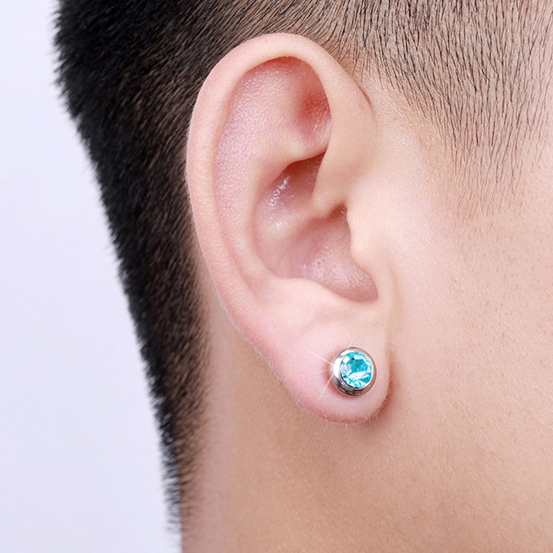 Đôi khuyên tai thép titan đính pha lê xinh xắn dành cho nam và nữ