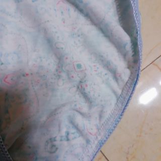 Quần đùi mặc trong váy