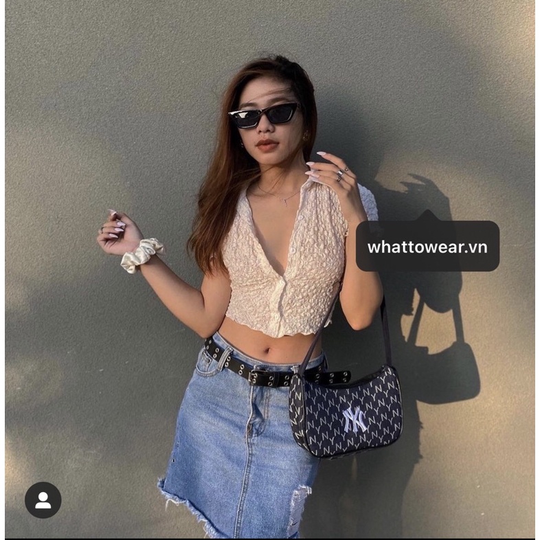 [Mã FAMARAL2 giảm 10K đơn 50K] Áo sơ mi croptop tay ngắn vải ren hoa - by Whattowear