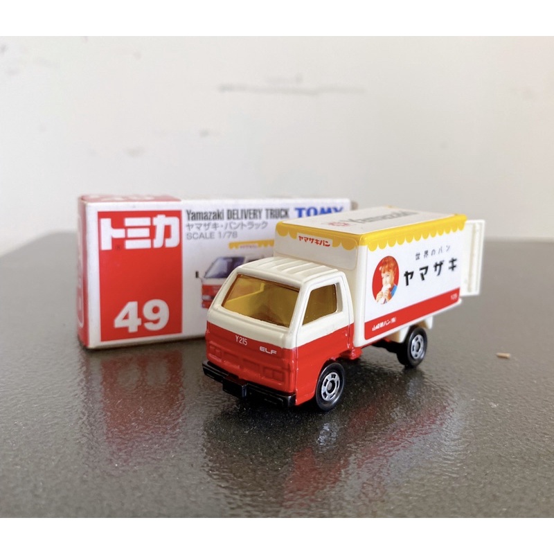 Xe mô hình tomica mẫu xe tải Yamazaki - No.49 - Có hộp