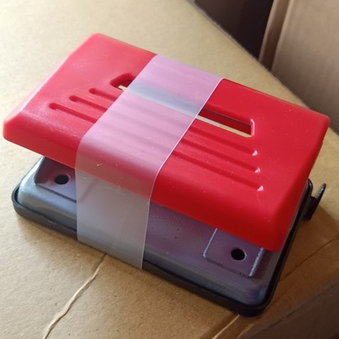 Bấm 2 lỗ Eagle 837 thân bằng nhựa