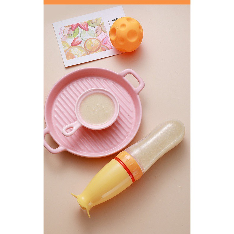 Bình thìa tập ăn dặm silicone cho bé 90ml có nắp đậy an toàn BPA Free