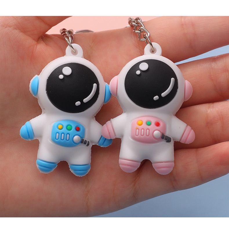 Móc khóa xe máy mini hình phi hành gia cute dễ thương