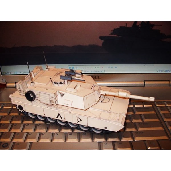 Mô hình giấy xe tank M1A1 Abrams tỉ lệ 1/43