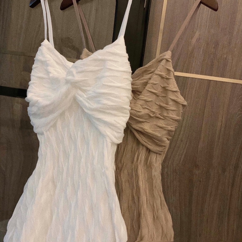 Váy body hai dây sang chảnh