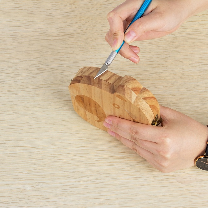 Dao điêu khắc cán tròn màu xanh dương tặng kèm 6 lưỡi dao dùng tỉa gọt, cắt phim