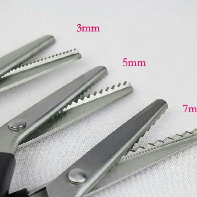 Kéo răng cưa loại tốt