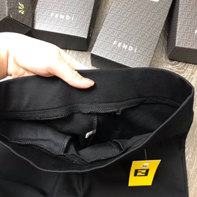 HÀNG LOẠI 1-QUẦN LEGGING FENDY MỚI 2020-ẢNH THẬT | BigBuy360 - bigbuy360.vn