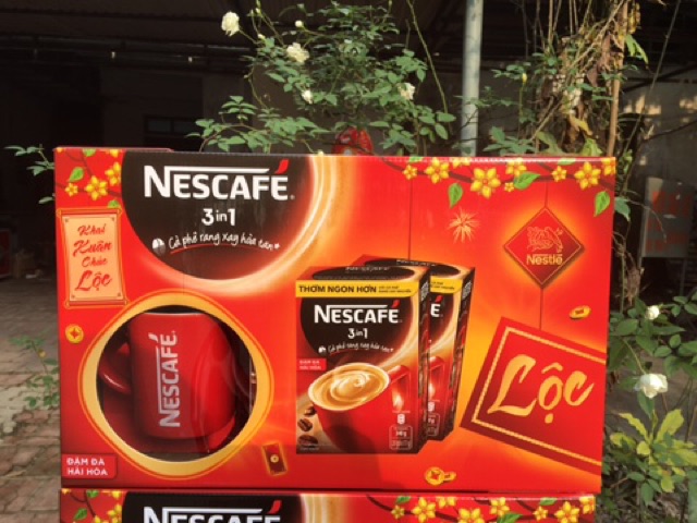 BỘ QUÀ TẾT 2 HỘP CÀ PHÊ NESCAFE RANG XAY HOÀ TAN 340g 20 goi x 17g