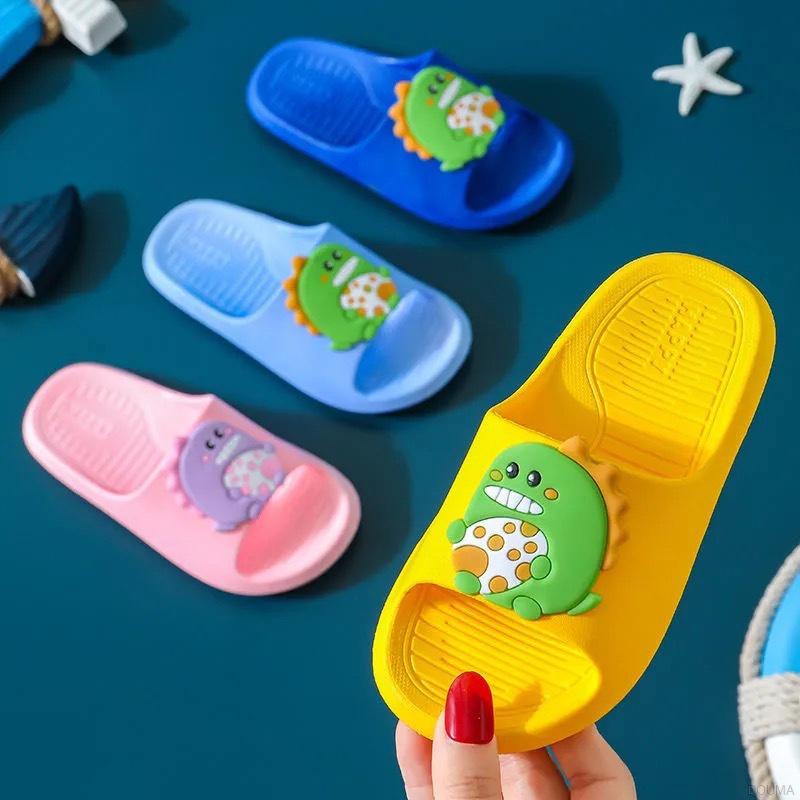 Dép đế mềm chống trượt họa tiết trang trí họa tiết khủng long xinh xắn dành cho bé