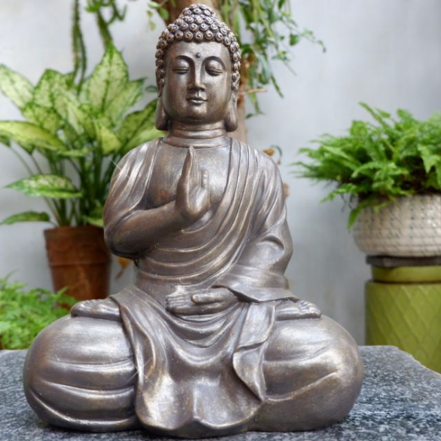 Tượng phật thích ca ngồi thiền