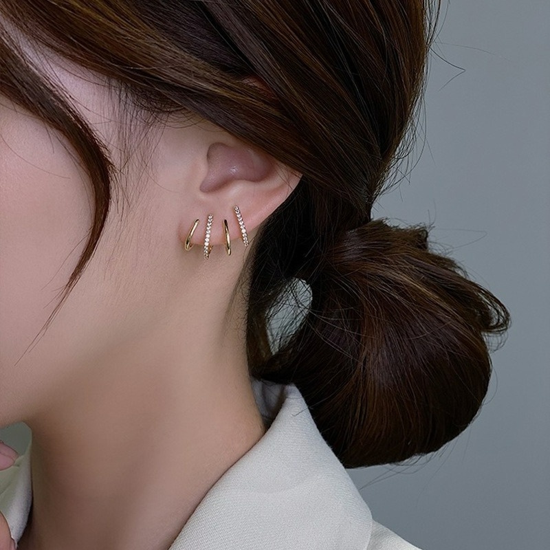 Bông Tai Hợp Kim Bốn Vòng Đính Đá Thanh Lịch Thời Trang Hàn Quốc Cho Nữ