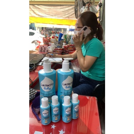Combo 2 chai sữa tắm gội trẻ em lactacyd gental care lactacyd bb 500ml tặng kèm 4 chai nhỏ