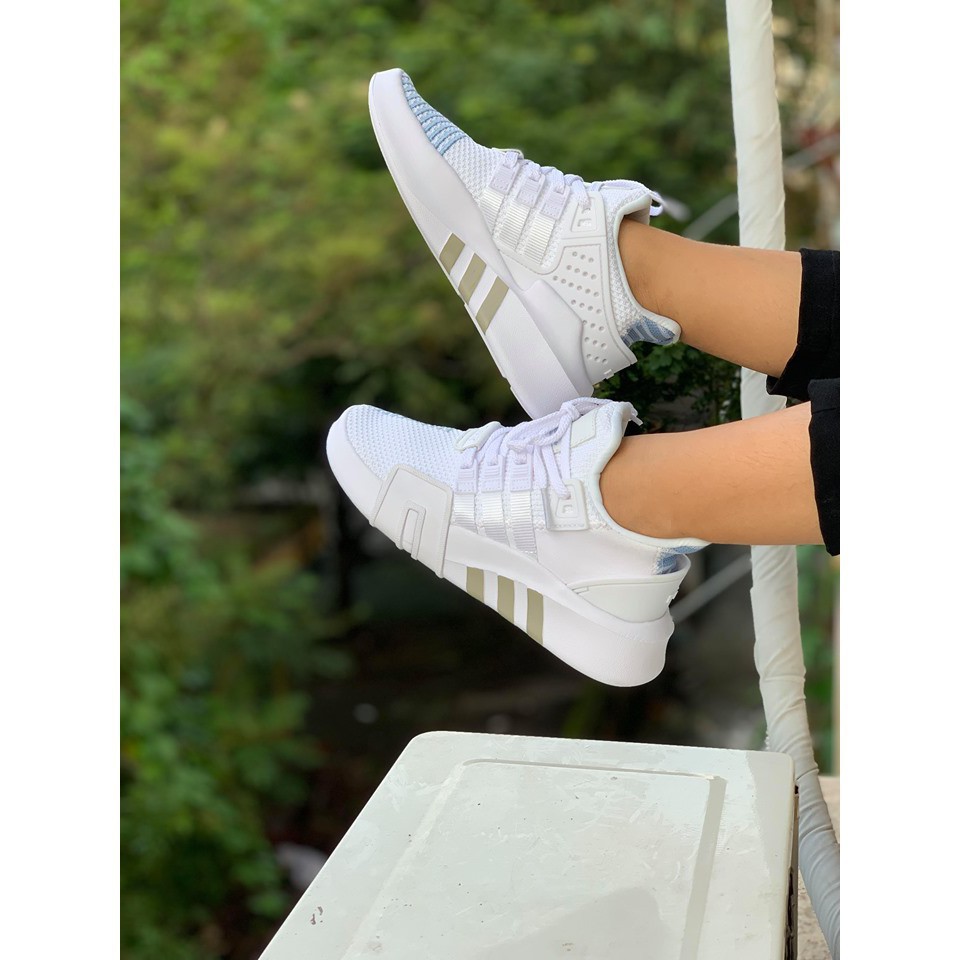 [ xả kho ] MiD Giày eqt trắng (ảnh thật)