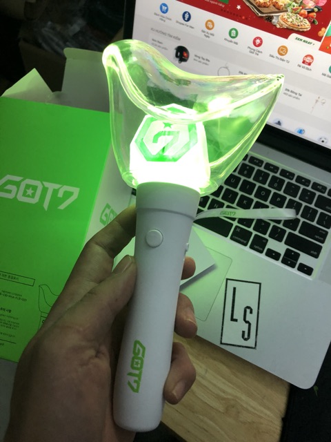 ĐÈN CỔ VŨ GOT7 Ver 2 Un off FULL BOX - Ảnh thật