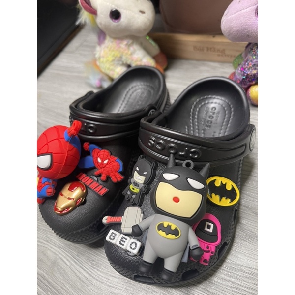 Dép san đan siêu nhân và A,shin