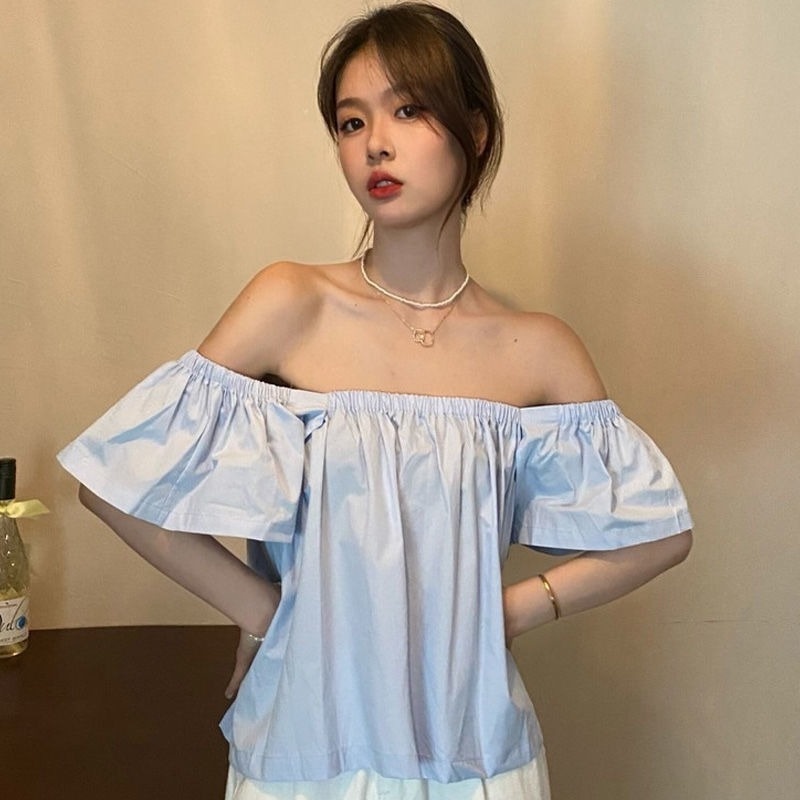 Áo Trễ Vai Ngắn Tay Kèm Quần Ngắn Thời Trang Nữ Tính