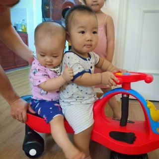 Xe lắc tay trẻ em Song Long