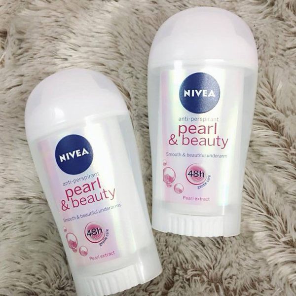 Sáp Ngăn Mùi Nivea  Pearl and Beauty Ngọc Trai 40ml