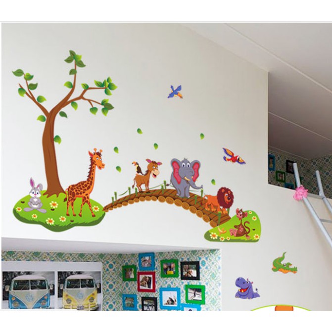 Decal Thú rừng qua cầu - ABC104169 - thaomivi | BigBuy360 - bigbuy360.vn